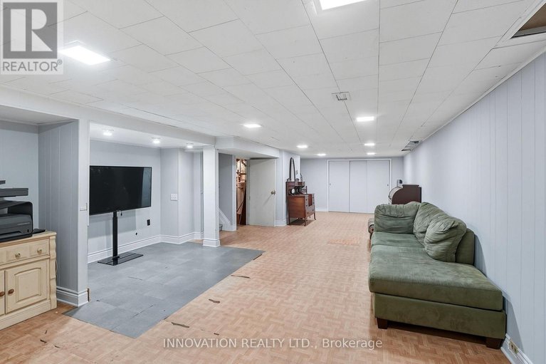 29082198/2302-horton-street/elmvale-acresurbandale/ottawa/ontario/K1G3E8_31