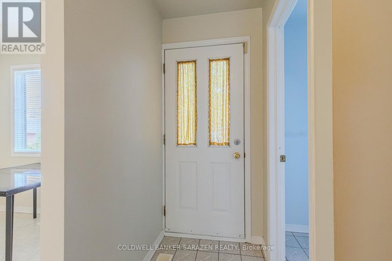28745998/106-costello-avenue/leslie-park/ottawa/ontario/K2H7C5_3