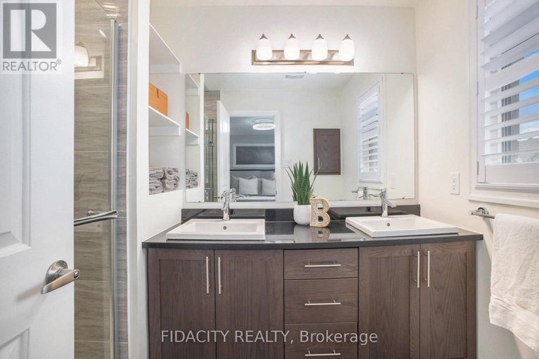 28817834/168-overberg-way/emerald-meadowstrailwest/ottawa/ontario/K2S0V8_21