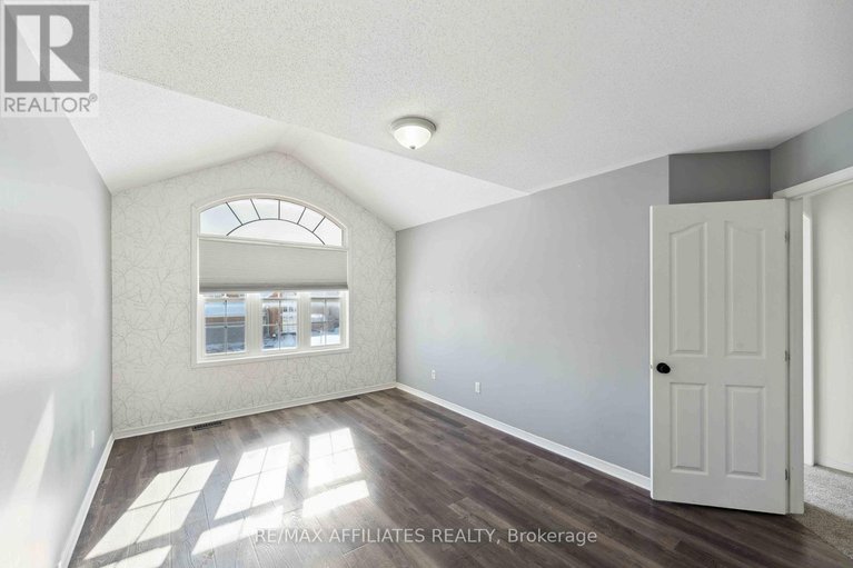 28969212/59-baywood-drive/stittsville-south/ottawa/ontario/K2S2H5_29