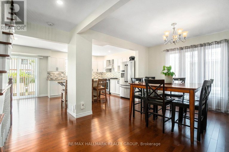 28776814/11-ellisson-way/hunt-club-park/ottawa/ontario/K1G4N9_11