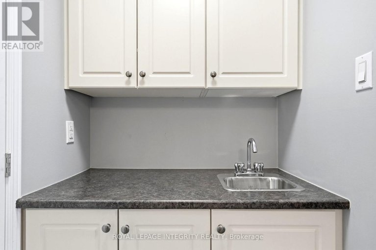 29600892/2720-grand-canal-street/half-moon-bay/ottawa/ontario/K2J0T1_10