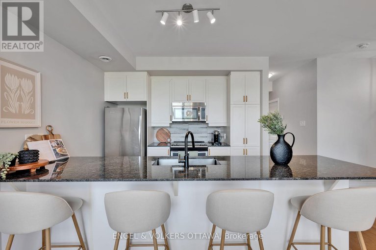 28659371/262-pembina-private/riverside-southgloucester-glen/ottawa/ontario/K4M0E2_10