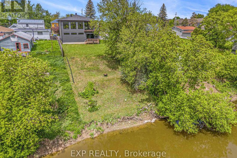 28526736/1056-notre-dame-street/embrun/russell/ontario/K0A1W0_33