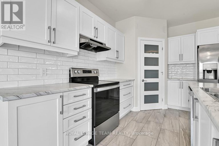 28851206/69-duncanville-street/village-of-russell/russell/ontario/K4R0E9_13
