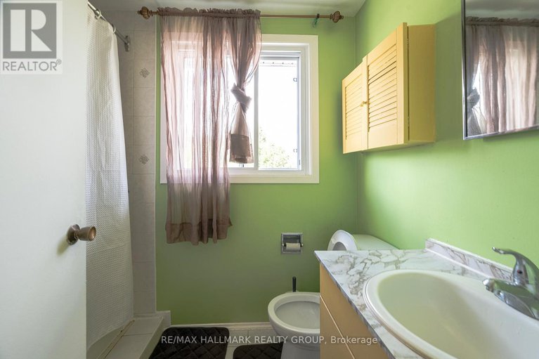 28860650/1478-h-heatherington-road/heron-gateindustrial-park/ottawa/ontario/K1V6S1_13