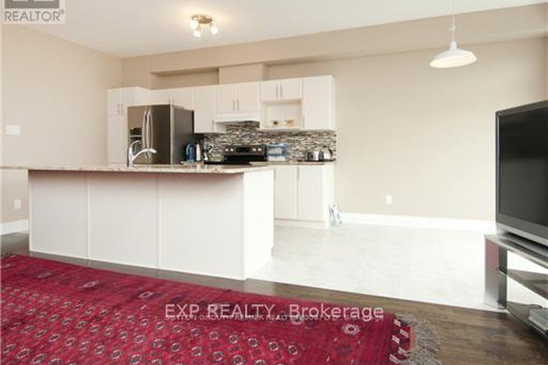 28390179/6793-breanna-cardill-street/greely/ottawa/ontario/K4P0C3_8