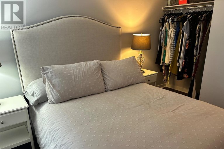 29660871/201-1835-marsala-crescent/fallingbrookpineridge/ottawa/ontario/K4A2E5_19