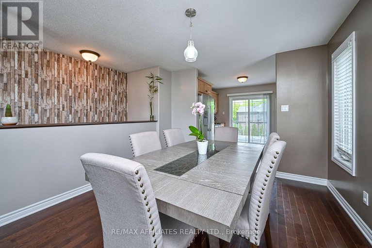 28567614/30-lee-avenue/smiths-falls/smiths-falls/ontario/K7A0A2_8
