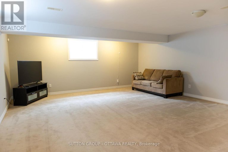 28230051/654-moorpark-avenue/emerald-meadowstrailwest/ottawa/ontario/K2M0H8_32