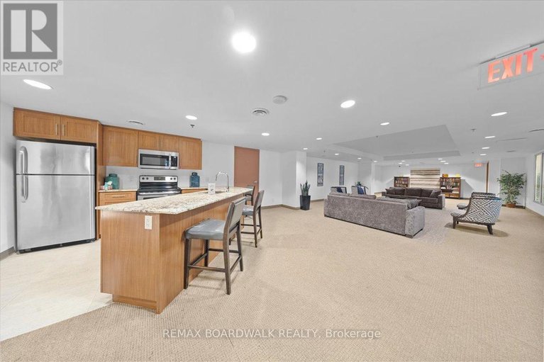 29646330/2107-242-rideau-street/sandy-hill/ottawa/ontario/K1N0B7_17