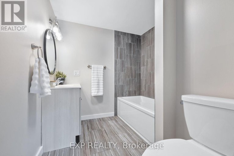 29446608/104-6470-bilberry-drive/orleans-wood/ottawa/ontario/K1C4P1_46