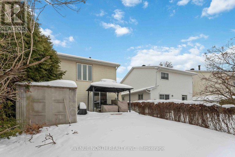 29235552/1017-arrowhead-place/convent-glen/ottawa/ontario/K1C2S5_27