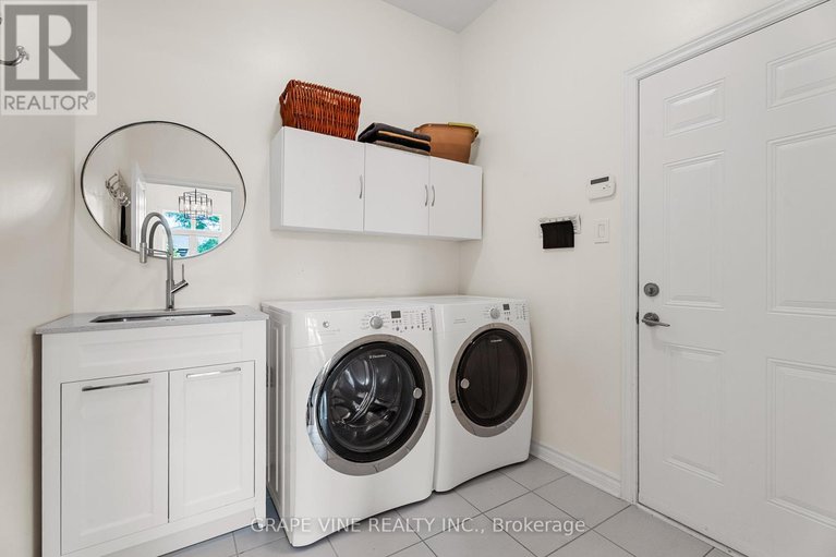 28623551/227-sunnyridge-crescent/emerald-meadowstrailwest/ottawa/ontario/K2M0H2_14
