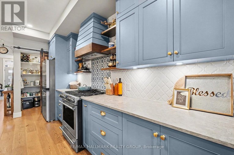 29606507/28-king-george-street/overbrook/ottawa/ontario/K1K1V8_11