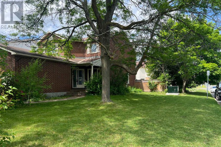 28246282/2-chickasaw-crescent/bridlewood/ottawa/ontario/K2M1M3_26