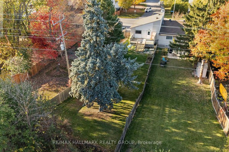 29004892/82-glamorgan-drive/glencairnhazeldean/ottawa/ontario/K2L1R4_32