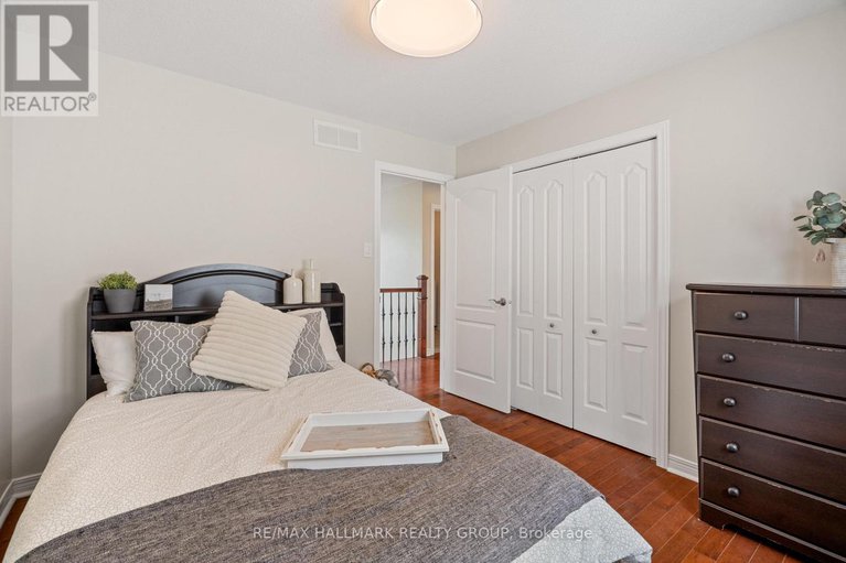28760262/41-smoketree-crescent-e/stittsville-north/ottawa/ontario/K2S2B8_29
