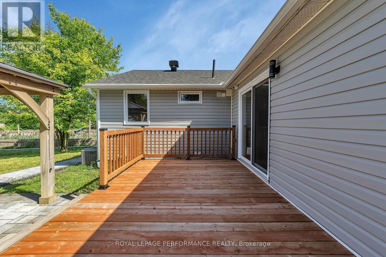 28402487/6200-russell-road/carlsbad-springs/ottawa/ontario/K0A1K0_26