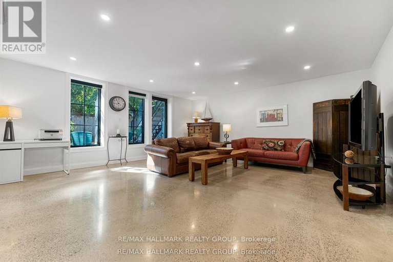 29052704/396-roosevelt-avenue/westboro-west/ottawa/ontario/K2A1Z3_43