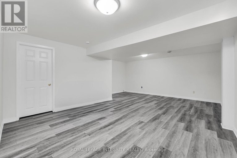 28882325/1979-jasper-avenue/ellwood/ottawa/ontario/K1V0X9_25