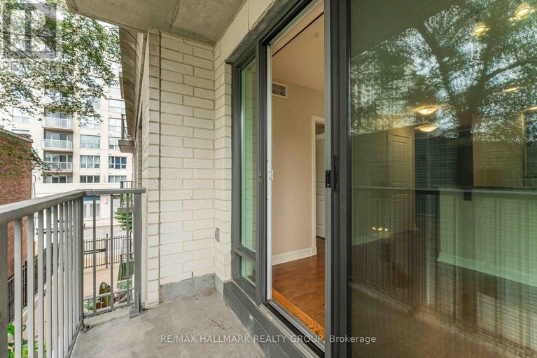 29569925/204-200-besserer-street/sandy-hill/ottawa/ontario/K1N0A7_43