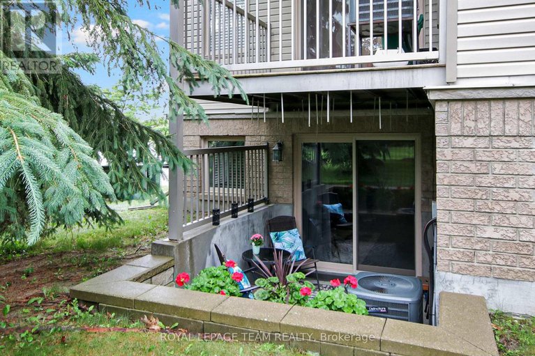 28451149/2-565-stonefield/barrhaven-east/ottawa/ontario/K2G4R4_35