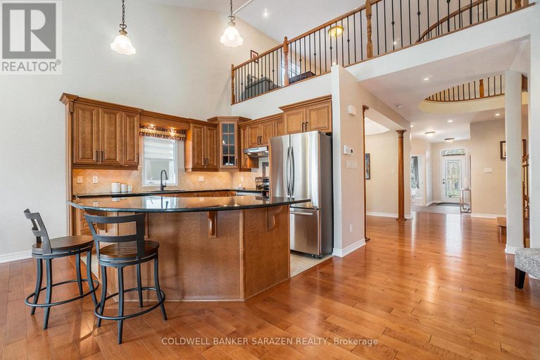 28981674/221-madhu-crescent/mooneys-bay/ottawa/ontario/K2C4J2_15