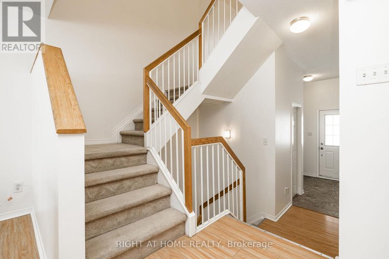 29371713/59-scampton-drive/morgans-grantsouth-march/ottawa/ontario/K2W1E7_14