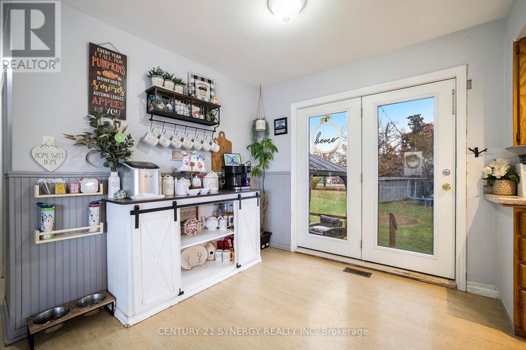 29286320/3755-43-highway/drummondnorth-elmsley-north-elmsley-twp/drummondnorth-elmsley/ontario/K7A4S4_10