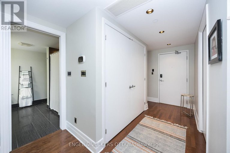 28625165/319-808-bronson-avenue/dows-lake/ottawa/ontario/K1S5A4_27