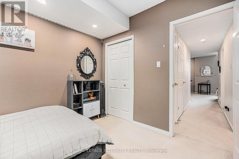 29370866/42-1512-walkley-road/heron-gateindustrial-park/ottawa/ontario/K1V2G7_22