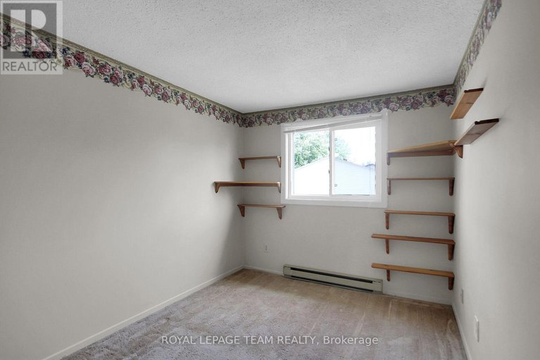 28816940/f-23-sonnet-crescent/westcliffe-estates/ottawa/ontario/K2H8W8_16