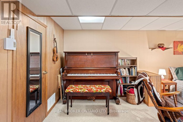 28960472/510-oxford-street-e/kemptville/north-grenville/ontario/K0G1J0_21