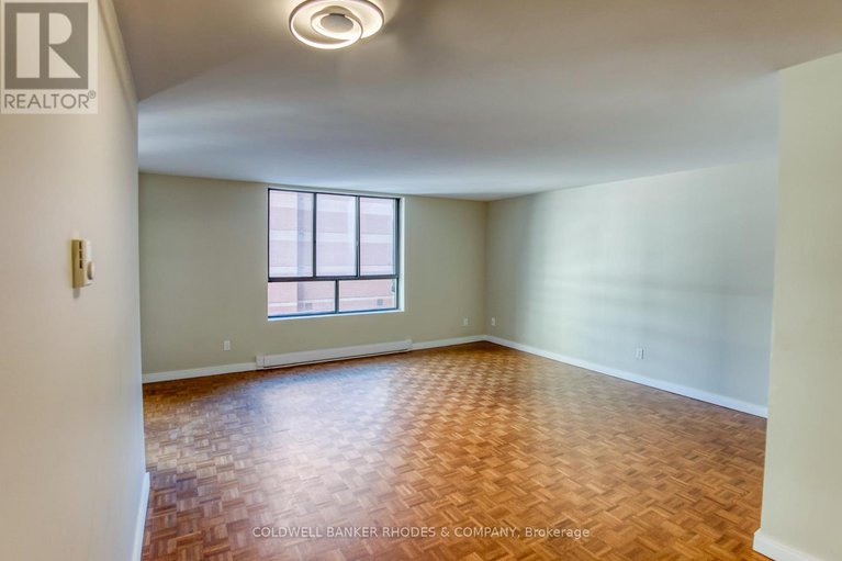 28904889/301-475-laurier-avenue-w/ottawa-centre/ottawa/ontario/K1R7X1_6