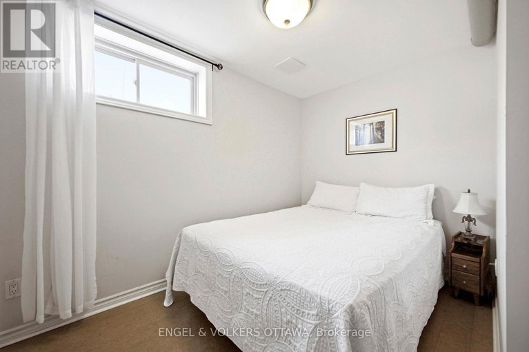 29578726/72-smirle-avenue/ottawa-west/ottawa/ontario/K1Y0S3_34