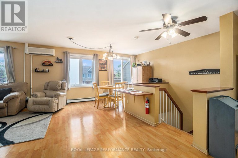 28756081/201-1765-cabaret-lane/fallingbrookpineridge/ottawa/ontario/K4A2H2_5