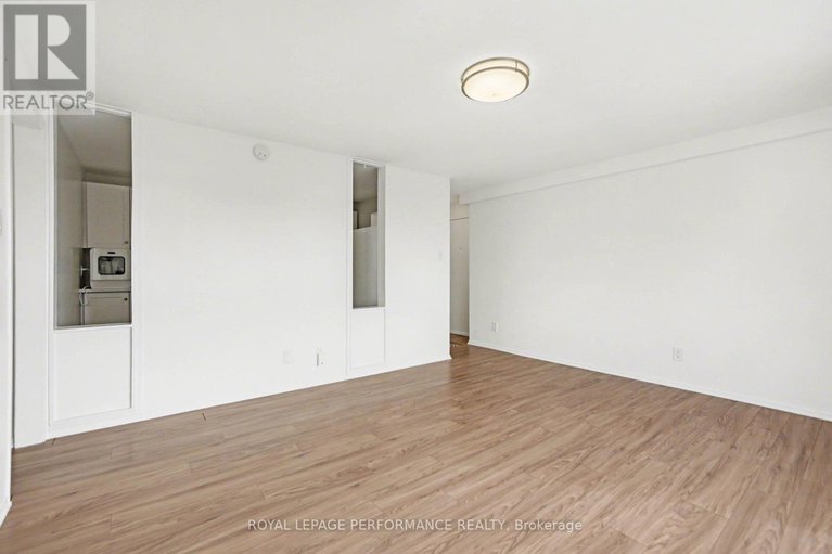 29437070/8-51-sumac-street/beacon-hill-south/ottawa/ontario/K1J7T7_9