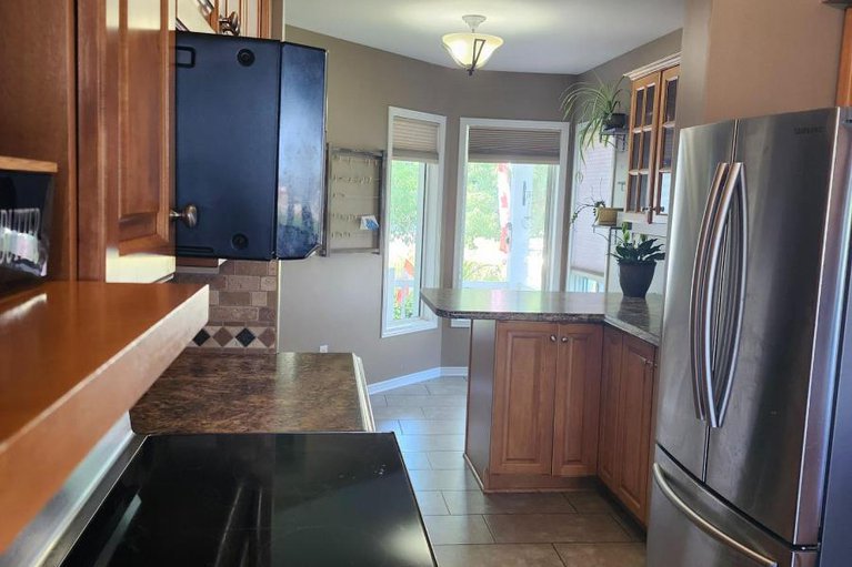 28853465/848-maley-street/kemptville/north-grenville/ontario/K0G1J0_4
