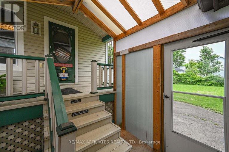 28498244/11-merrick-street/smiths-falls/smiths-falls/ontario/K7A4R2_35