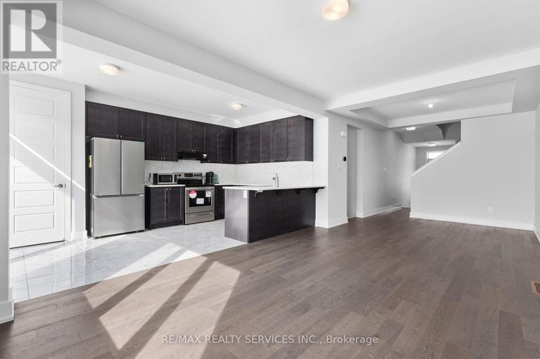 29447721/724-rouncey-road/emerald-meadowstrailwest/ottawa/ontario/K2S1B6_19