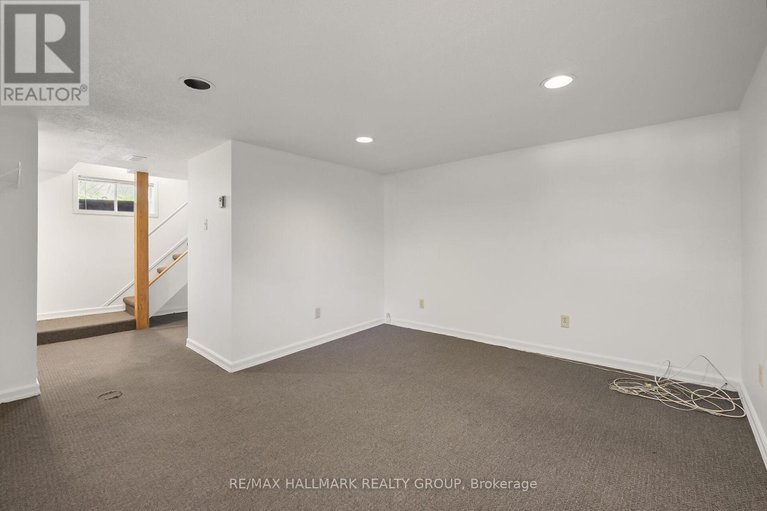 28776186/82-laurentian-place/civic-hospital/ottawa/ontario/K1Y4E2_39