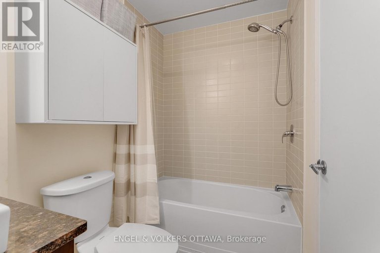 29426650/104-360-cumberland-street/lower-townbyward-market/ottawa/ontario/K1N0B1_16