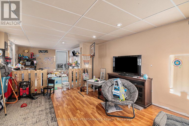 29056706/16015-county-2-road/long-sault/south-stormont/ontario/K0C1P0_17