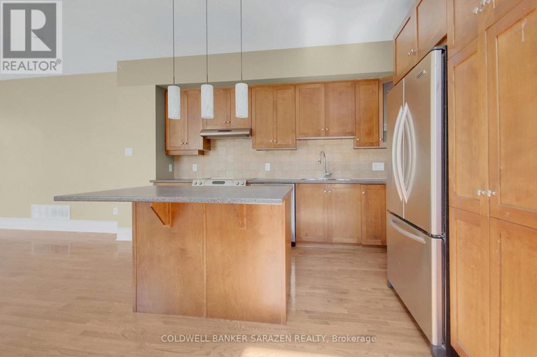 28429149/286-parkin-circle/blossom-parkkemp-parkfindlay-creek/ottawa/ontario/K1T4G8_18