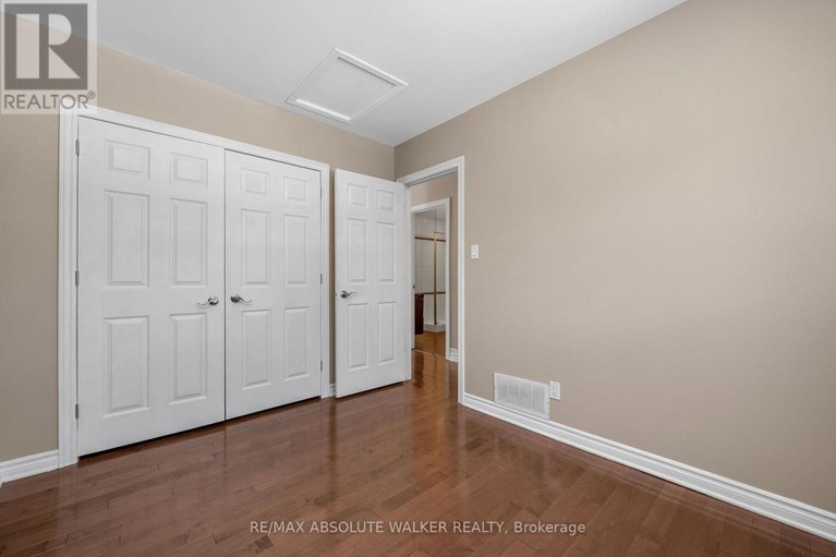 29366439/1095-morin-road/cumberland-estates/ottawa/ontario/K4C1A5_15