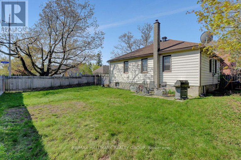 28305693/89-tower-road/meadowlandsst-claire-gardens/ottawa/ontario/K2G2G1_30