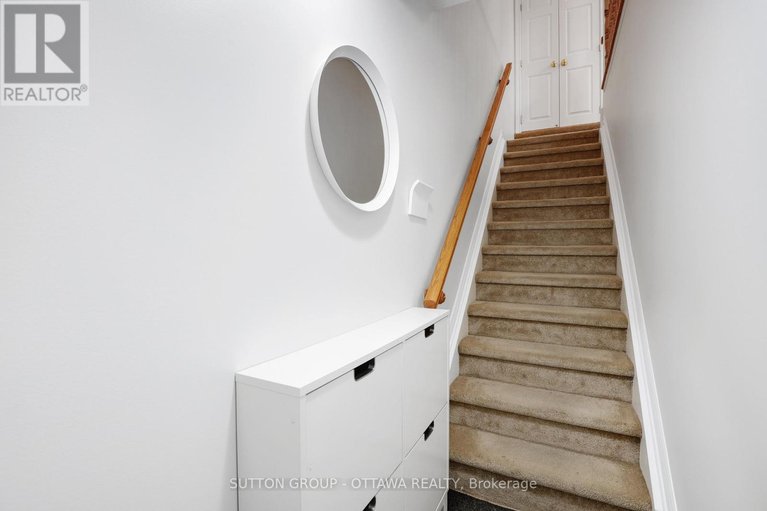 29373645/115-tall-pines-private/leslie-park/ottawa/ontario/K2H1H1_4