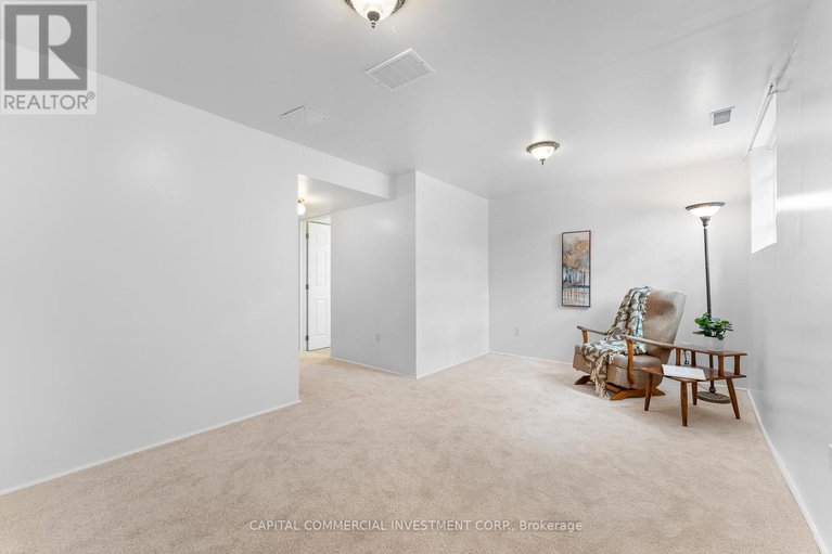 28842081/2074-avenue-p/eastway-gardensindustrial-park/ottawa/ontario/K1G6G7_23