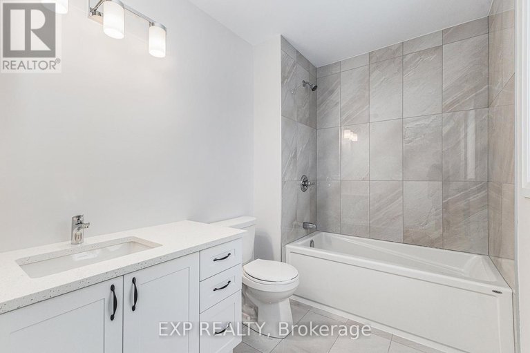 28500514/402-fleet-canuck-private/huntley-ward-south-east/ottawa/ontario/K2M0M5_17